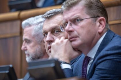 Danko chce znizit trinaste d dochodky koalicia to vsak odmieta jeho skrtanie by statu vela neusetrilo