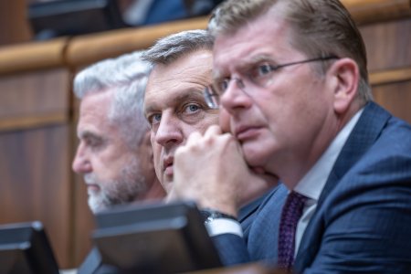 Danko chce znizit trinaste d dochodky koalicia to vsak odmieta jeho skrtanie by statu vela neusetrilo