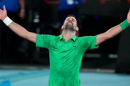 Djokovic dosiahol o druhej rano jedno z najvacsich vitazstiev Nahneval ho vyrok ze niekho prenasleduje