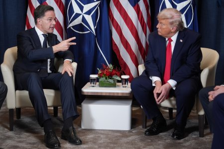 Europa musi pri svojej obrane pocitat aj s nepriatelskymi USA