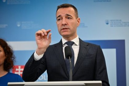 Hlas Kmecove inovacne vyzy dlho branil no Drucker ich v polovici zrusil a 115 milionov eur sa vyuzije inak