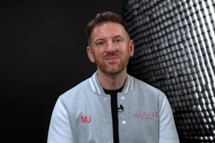 Miro Jaros Nazaciatku Superstar som dostal velmi zlu radu V televizii som hral frajera ale v skutonosti som plakal