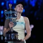 Nazval ju retardovanou a hadzal do nej lopticky Ako Rybakina vyhrala Australian Open s trenerom ktory ju ponizoval