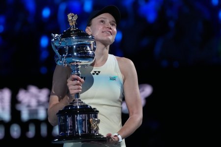 Nazval ju retardovanou a hadzal do nej lopticky Ako Rybakina vyhrala Australian Open s trenerom ktory ju ponizoval