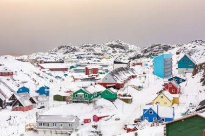 Strucne dejiny Gronska Od Inuitov a Vikingov cez moravskych misionarov az po Trumpove vyhrazyky