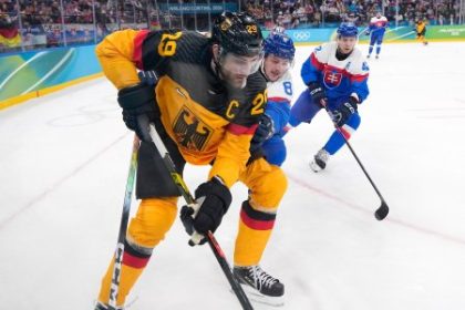 Taka velka prilezitost a vysledok je taky debakel Ocakava sa opakovanie Vancouveru Nemecke aj svetove media reaguju na stvrtfinale