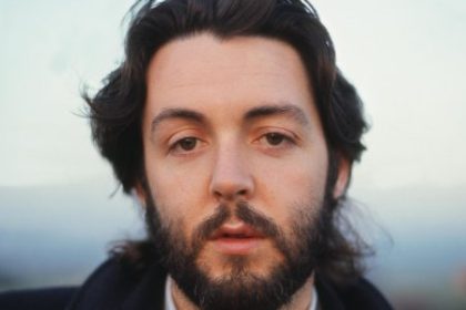 Dlho ho zosmiesnovali ale novy film ukazuje ze Paul McCartney vystupil z tiena Beatles
