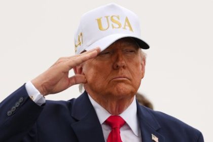 Ekonomicky newsfilter Sklzol to prilis daleko hovori svet Trumpovi ale on nepocuje