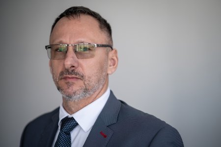 Falsni policajti zadrziavali zenu na linke styri hodiny opisuje sef kriminalky Zajonc
