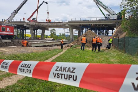 Mosty na cestach 2 a 3 triedy dalej chatraju varuje NKU Kraje nemaju dostatok penazi na udrzbu