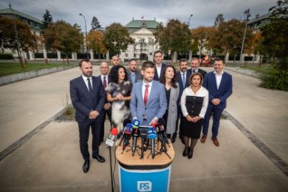 PS pred snemom vylucilo sponzora Pekara na sneme chcu vylucit Hlas Smer a SNS