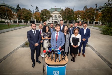 PS pred snemom vylucilo sponzora Pekara na sneme chcu vylucit Hlas Smer a SNS