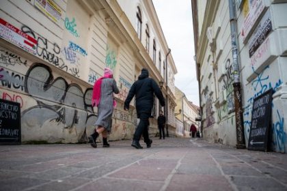 Pocmarane Slovensko Cudzinci sa pytaju na znehodnotene fasady objavila sa nova generacia sprejerov