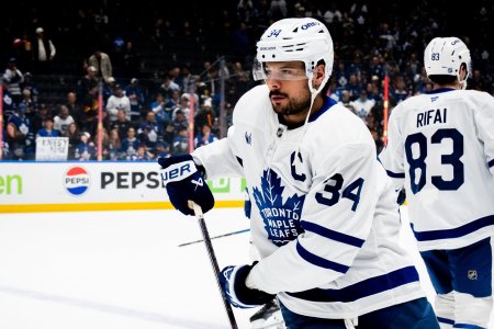 Rano s NHL Odide Matthews z Toronta Podla experta su v situacii ako Vancouver s Hughesom