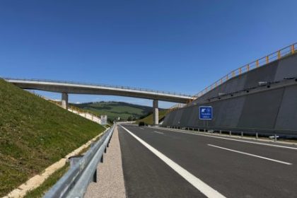 Raz chce objednat 15 kilometrov dialnice pri Rimavskej Sobote za 400 milionov eur