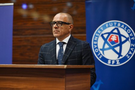 Skonci Calzona este v marci Bavme sa o futbale hovori Kovacik Neda sa spravit vsetko tak ako si to predstavuje