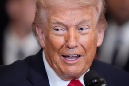 Trumpov svet 410 den Iransky vodca musim vybrat ja tvrdi Trump Chamenieho syn je zanedbatelny