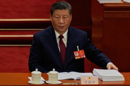 ako reaguje cina ked usa bombarduju jej spojenca iran sa brani retoricky v armade vykonava cistky a pripravuje sa na suboj v technologiach