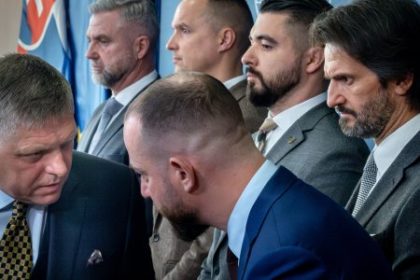 zlyhany zakon o kajucnikoch sa snazia napravit novym pokusom o ich vymazanie