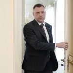 Baterkarna v Suranoch podla Tarabu nebude Uz montujeme fabriku tvrdi investor