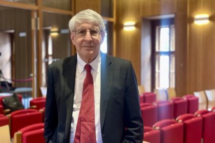 Ludstvo sa pravdepodobne blizi ku koncu fyzickej vojny hovori byvaly riaditel Radia Slobodna Europa