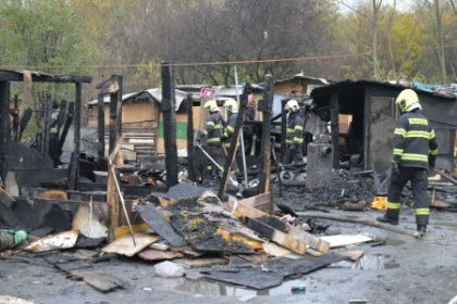 Poziare v romskych osadach zabijaju najma deti Ich priciny su pritom dobre zname a existuju riesenia