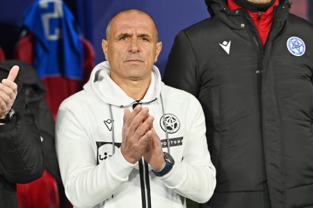 Verite vo futbal po Calzonovi Styri vyzvy pre noveho trenera reprezentacie aby bol lepsi ako on