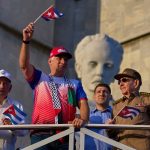 castrovcovci sa vracaju a obracaju kubu smerom k usa rezim chce priblizit k cinskemu modelu hovori politicalog