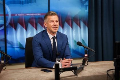 pozastavime tuto fabriku na lzi odkazal peter magyar z madarskej verejnopravnej televizie