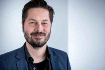 Ako prvy Slovak bol zvolen za lena Norskej akademie vied Vo vede tu takmer neexistuje hierarchy hovori politolog Batora
