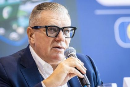 Exekutor sa zameral na byt prezidenta SFZ Kovacika kvoli dlhom Zacal ich vyplacat az po kontakte s novinarami