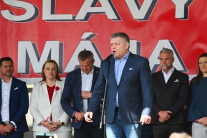 Fico odstartoval kampan Do psej matere vyhrame volby aj keby nas zasiahla smrt
