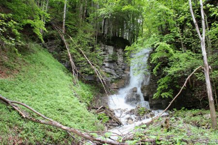 Hiking Basecamp pozva do Velkej Fatry vodopady hrebenovky a Vlkolinec na bicykli