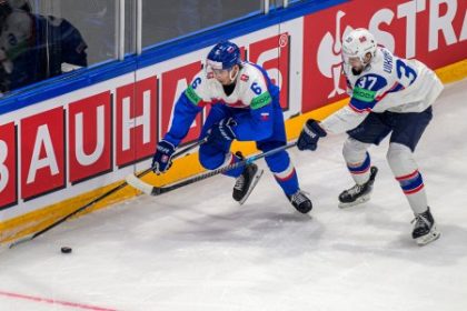 Hokej je na to aby cloveka bavil Kmecove vyroky vam skvele vysvetlia preco zvladol debut na MS