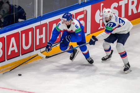 Hokej je na to aby cloveka bavil Kmecove vyroky vam skvele vysvetlia preco zvladol debut na MS