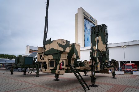 Kalinak predstavil izraelske raketove zariadenia ktore su ciastocne len pozicane