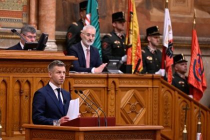 Peter Magyar sa stal novym premierom Madarska slubuje vyrovnanie sa s minulostou