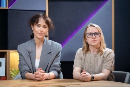 Ruza pre nevestu ukazuje ze vztah je sutaz o priazen dominantneho muza no reality je inak tvrdia Frecer a Bella
