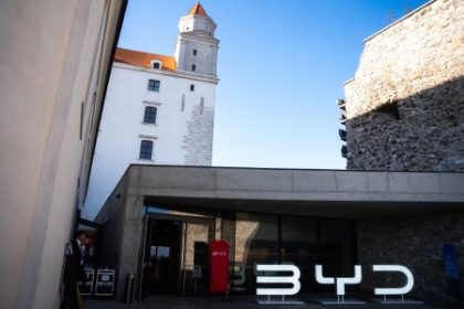 Tyden v prave Rada Prochazku Velky tresk z Bruselu ako podnet obchodnej vojny s Cinou