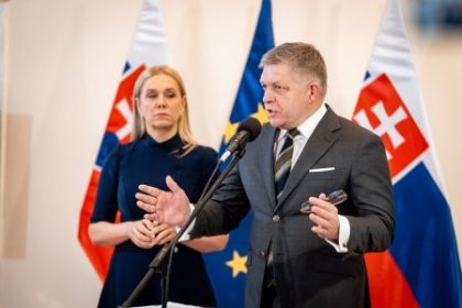 V sirsom zozname opatreni v Sakovej je aj zrusenie transakcnej dane rekreacnych poukazov a moznost zalozenia zivnosti od 16 rokov