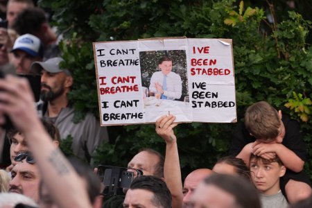 Britska policia fatalne pomylila pachatela s obetou Nevinny mladik zomrel v putach