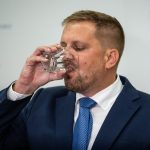 Danko presadil svoje Saska nepodrzal ani Hlas Ochranu pred neodbornym podavanim botoxu zrusili