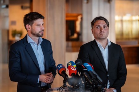Dostavame sokujuce otazky o PS Nova strategia Madarskej aliancie sa nestretava s pochopenim vsade