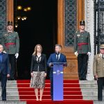 Madarsko susedi samo so sebou odkial pochadza veta ktora neustale rozrusuju susedov madarov