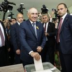 Pasinian vyhral armenske volby a ovladne parlament proruska opozicia sa vsak posilnila