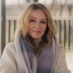 Pop ako povzbudenie a spasa Nezaujaty divak sleduje dokument o Kylie Minogue