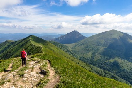 Turisticky zakladny tabornik Tri dni na hrebeni Malej Fatry ferrata nad Martinom a vylet s detmi do Janosikovych dier