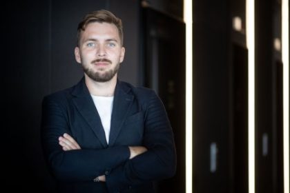 Byvaly sef slovenskeho Boltu tuzi po vlastnom jednorozcovi Vidi ho v starostlivosti o seniorov