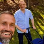Dieta od nahradnej matky ukoncilo karieru vplyvneho nemeckeho politika Merz musel prestavatt vladu