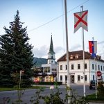 Fico znova tvrdi ze vyrovnany rozpoet nemusi zostavovat ani vlada ani samospravy Odbornikov ignoruje